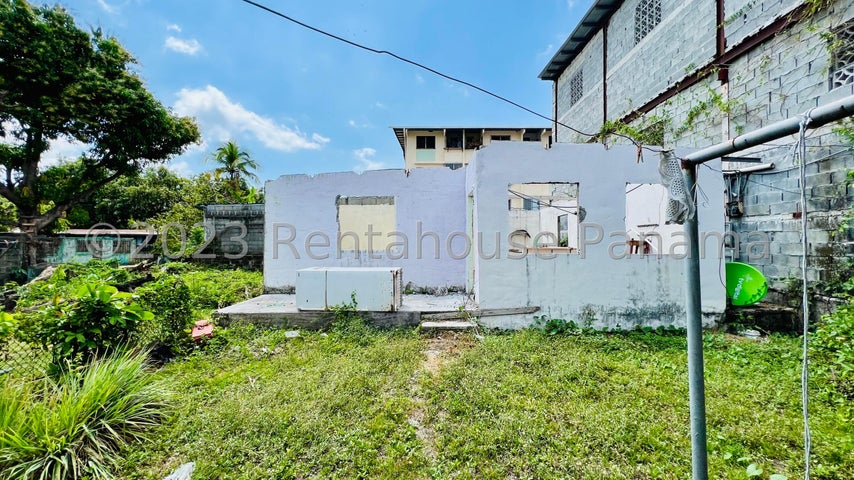 Prime Lot in Parque Lefevre